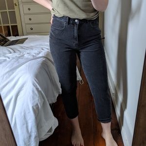 American Eagle Outfitters Jeans - American Eagle Mom Jean American Eagle Outfitters Jeans - American Eagle Mom Jean